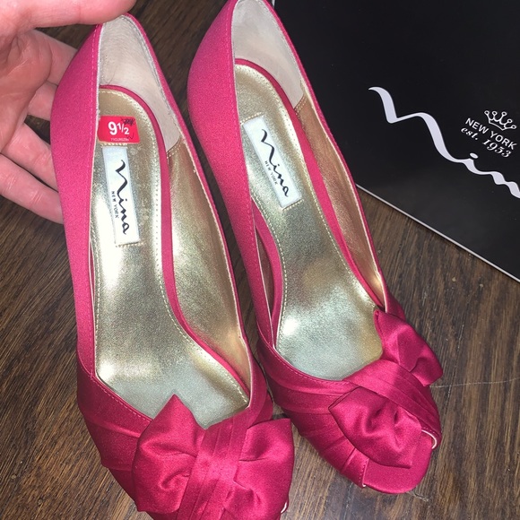 NINA Berry Luster Heels women’s 9.5 W - Picture 2 of 5